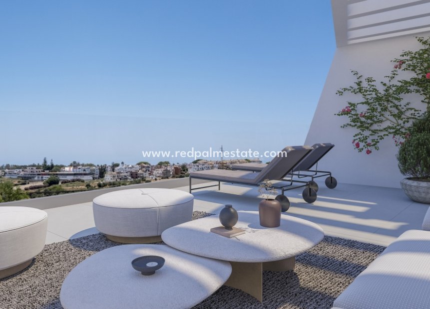 Obra nueva - Casa Adosada -
Estepona
