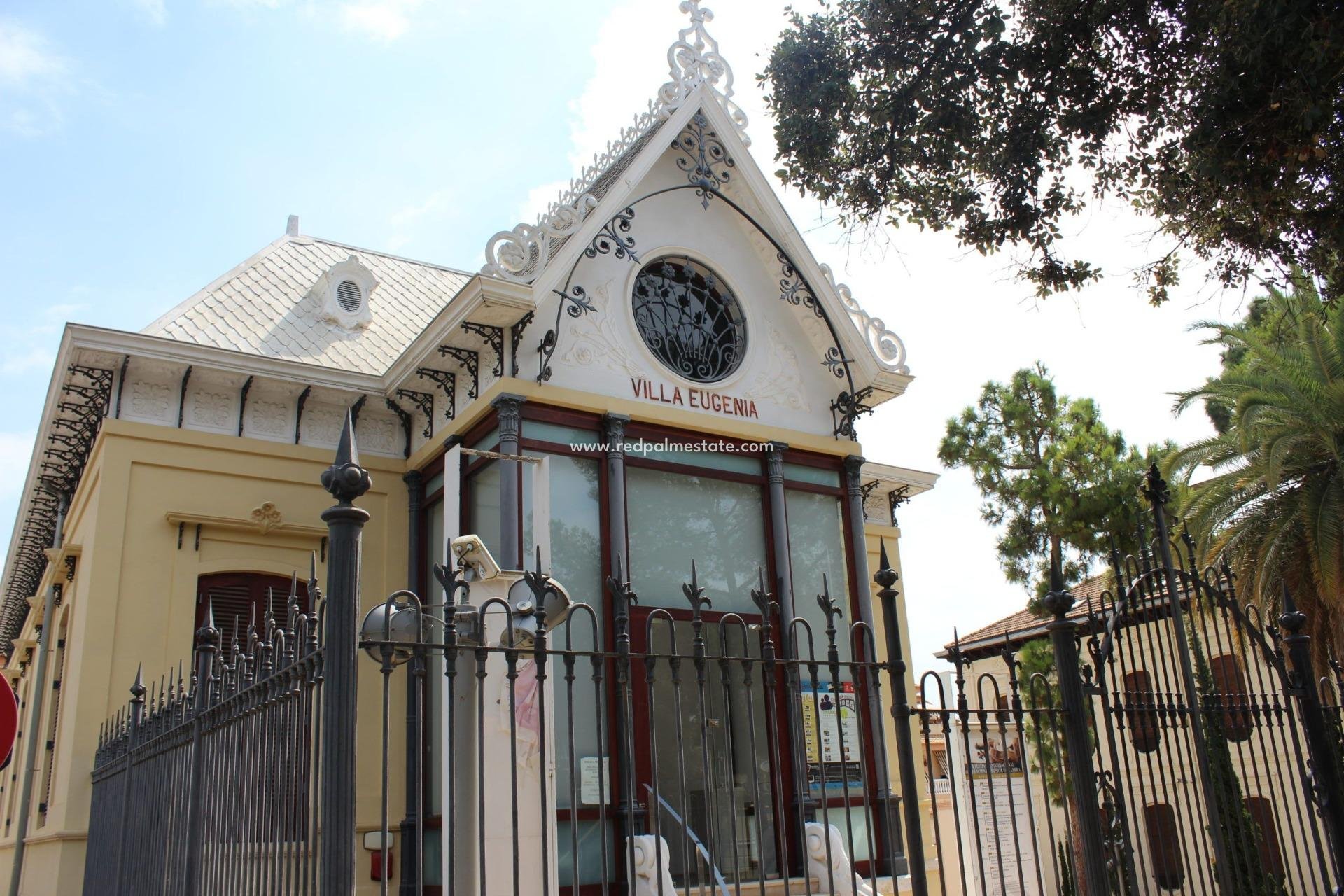 Obra nueva - Casa Adosada -
Godella - Campolivar