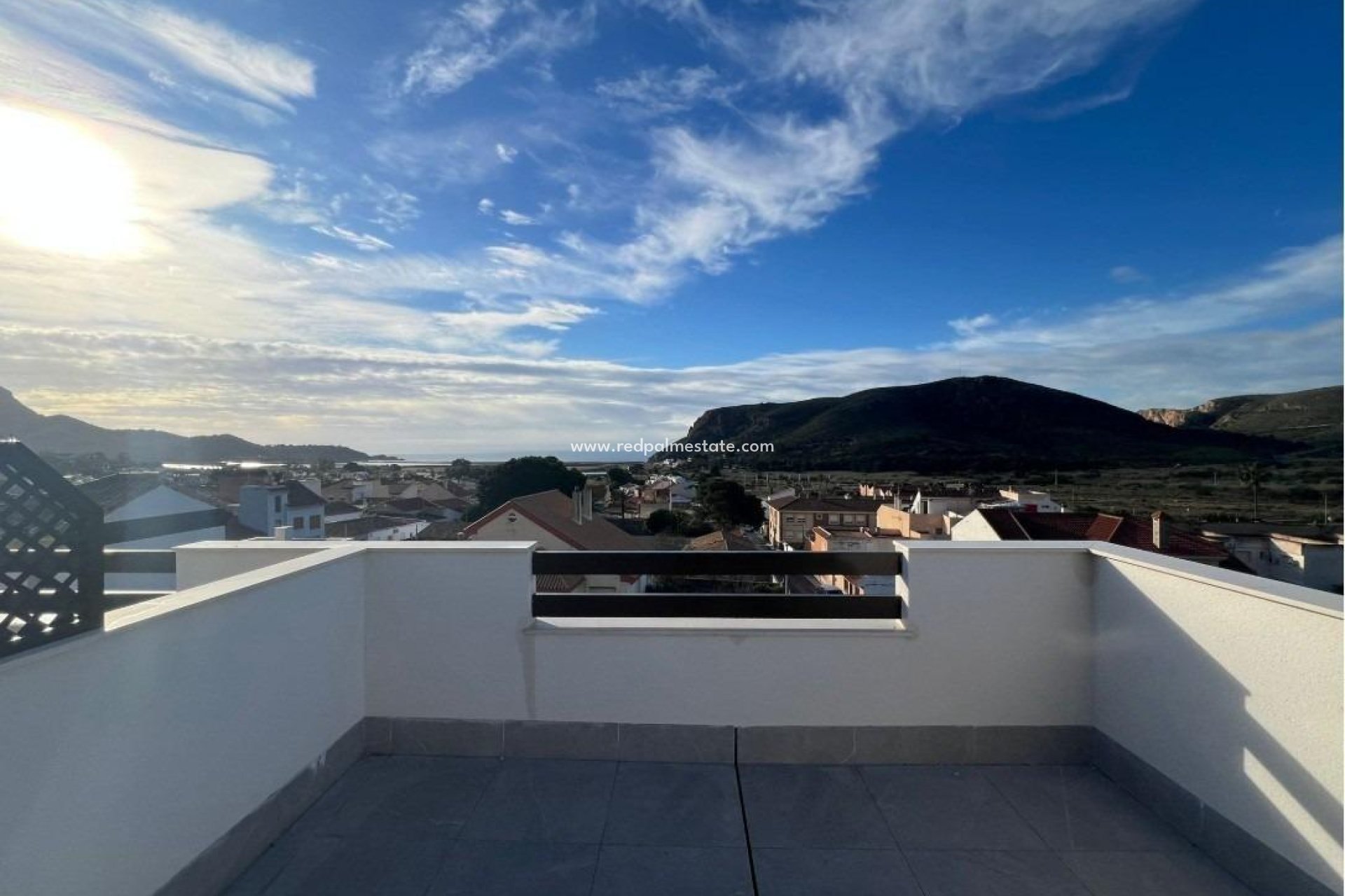 Obra nueva - Casa Adosada -
La Union - centro