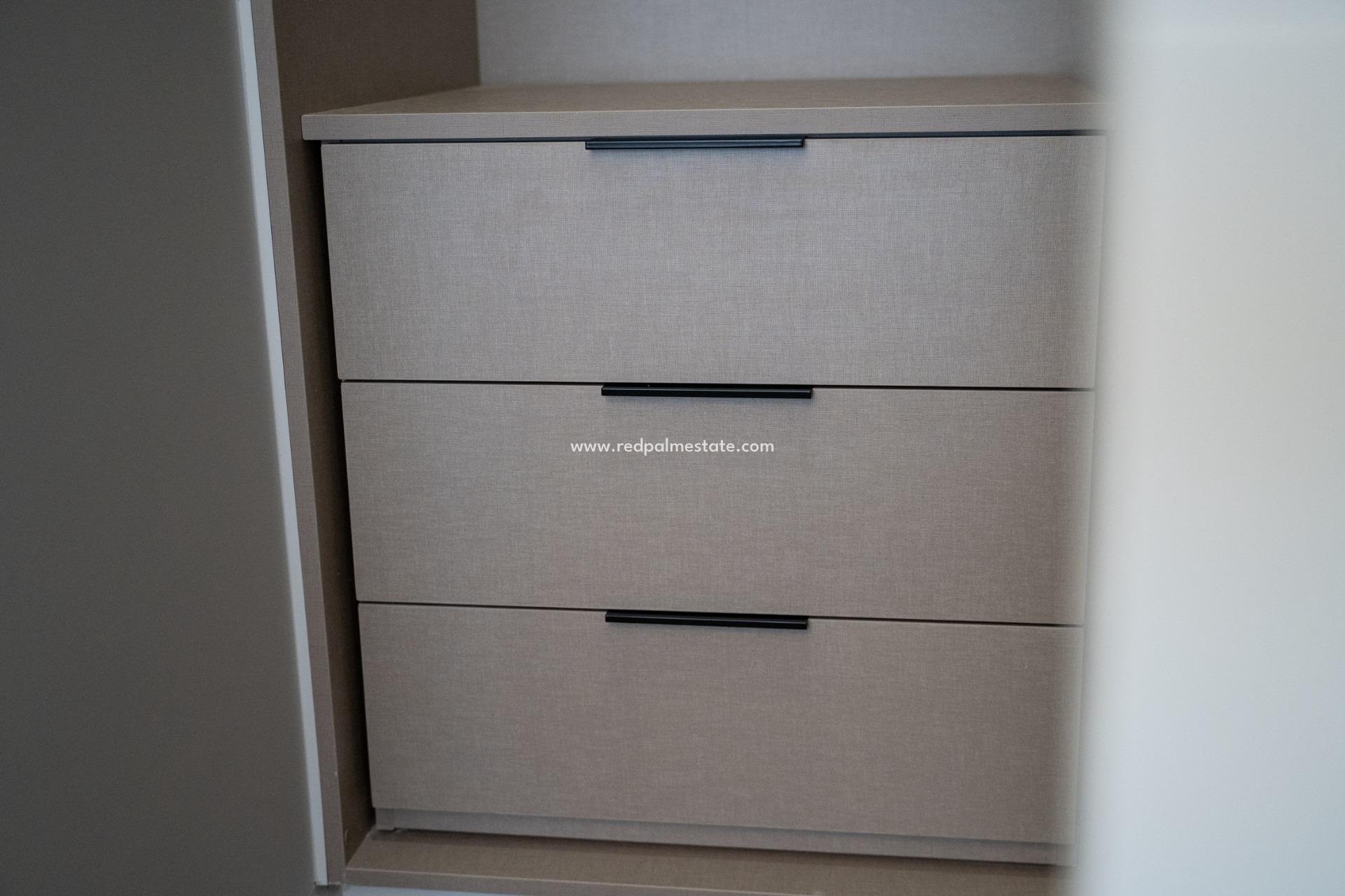 Obra nueva - Casa Adosada -
Orihuela Costa - Entre golf