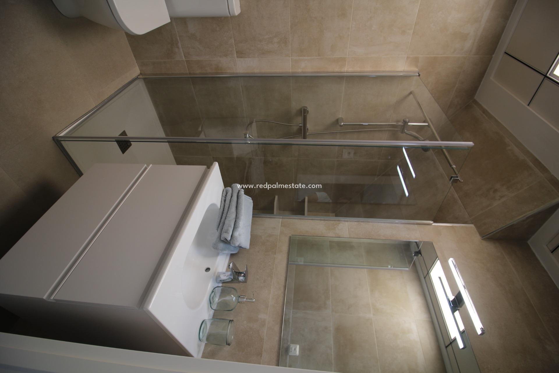 Obra nueva - Casa Adosada -
Pilar de la Horadada - parque Andromeda