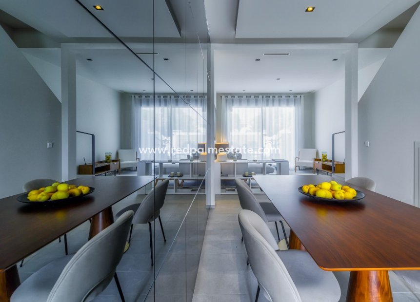 Obra nueva - Casa Adosada -
Pilar de la Horadada - Torre de la Horadada