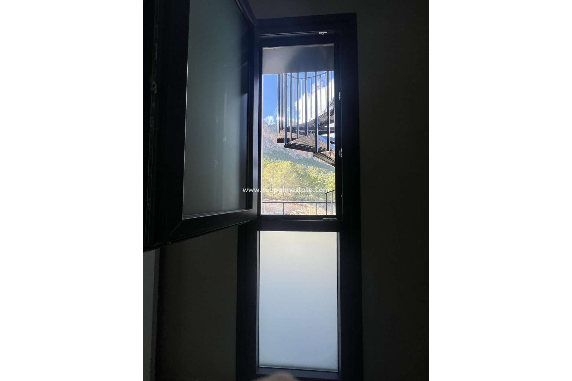 Obra nueva - Casa Adosada -
Polop - PAU1