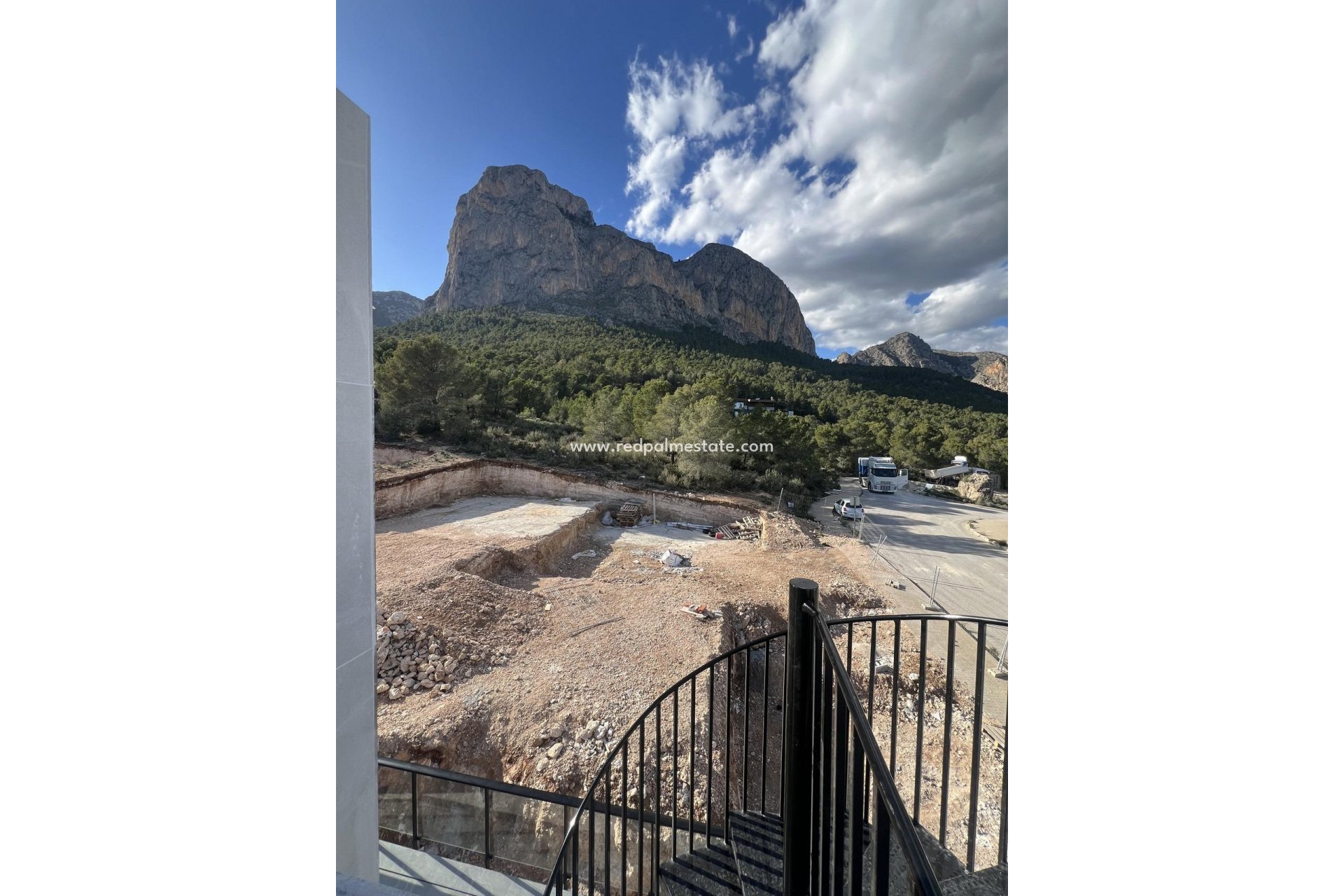 Obra nueva - Casa Adosada -
Polop - PAU1