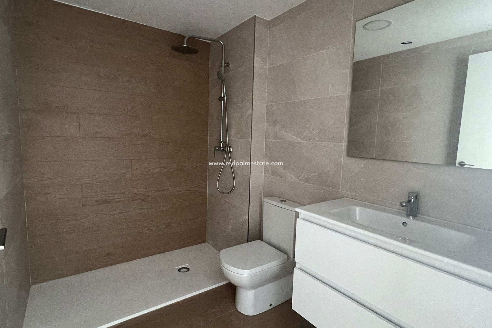 Obra nueva - Casa Adosada -
Portmán