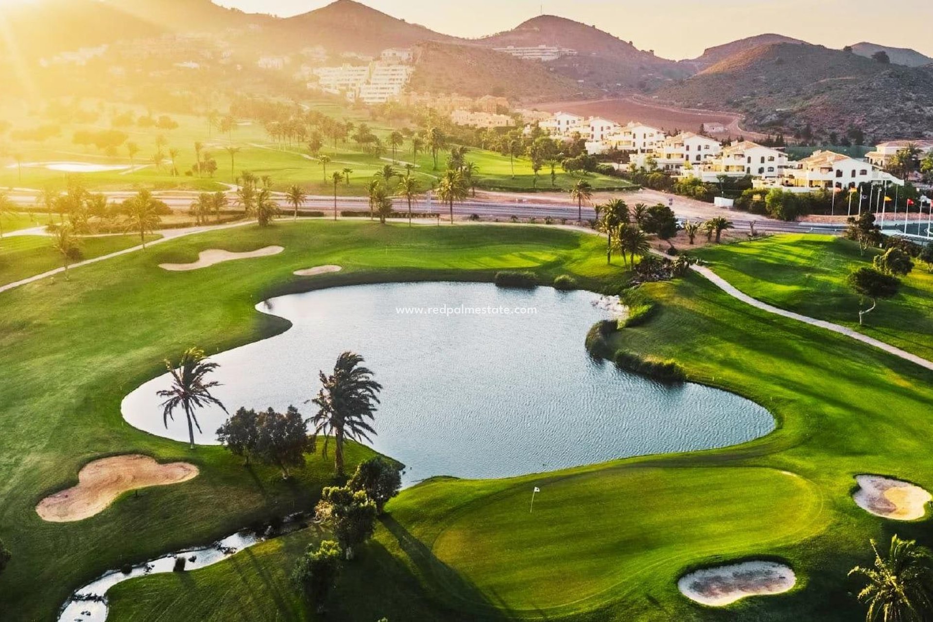 Obra nueva - Casa de Pueblo -
La Manga