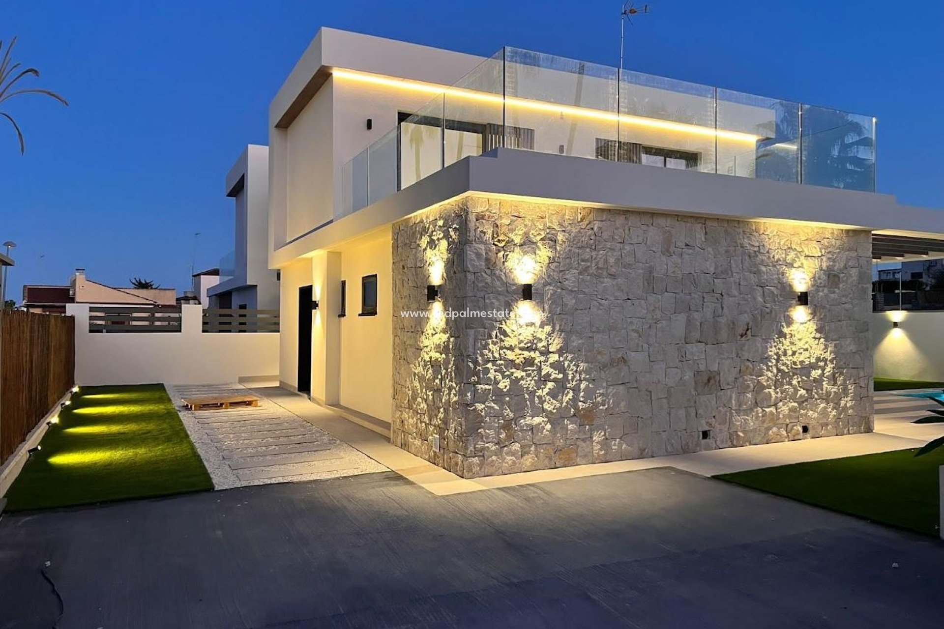 Obra nueva - Casa de Pueblo -
Orihuela Costa - Montezenia