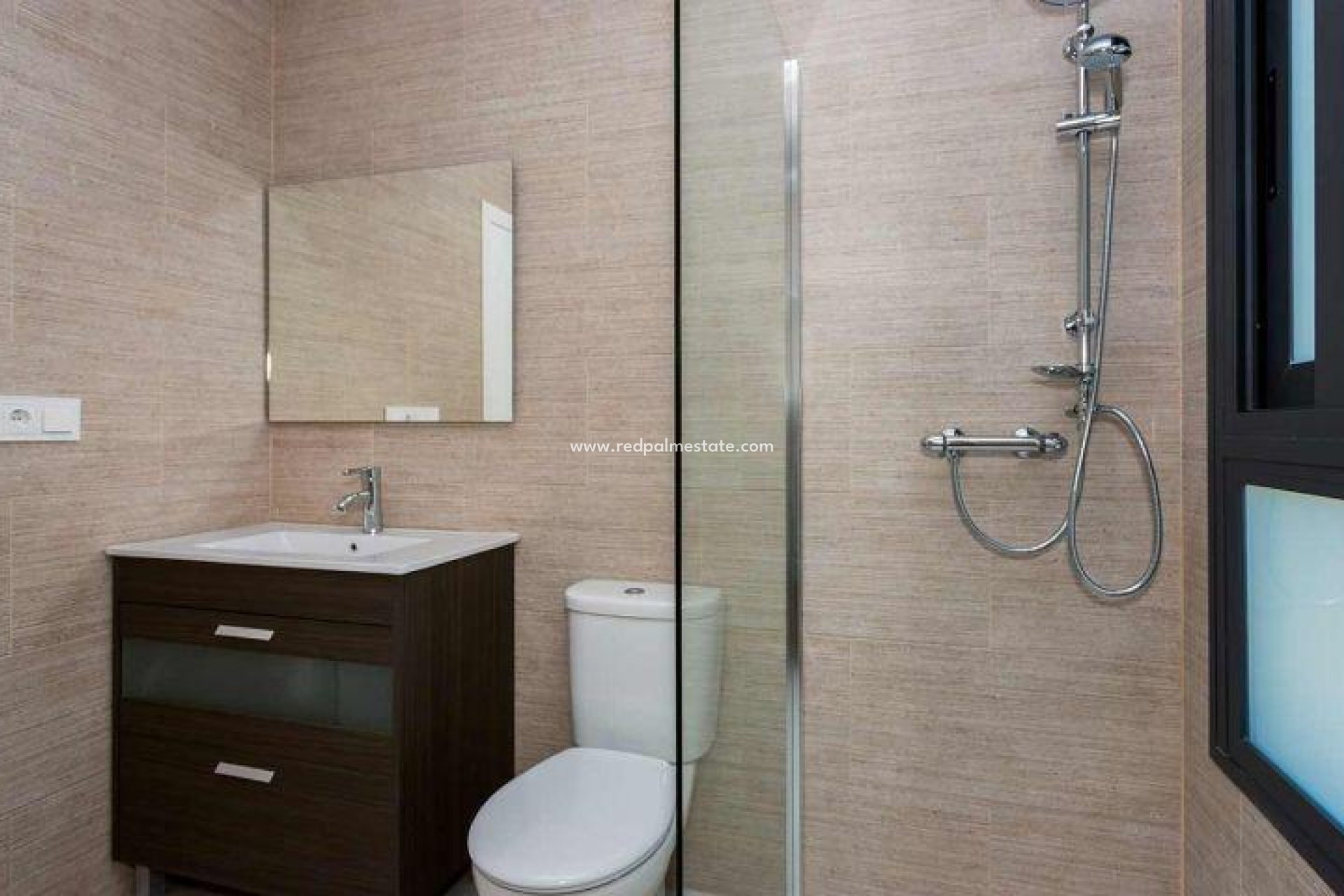 Obra nueva - Casa Quad -
Daya Nueva