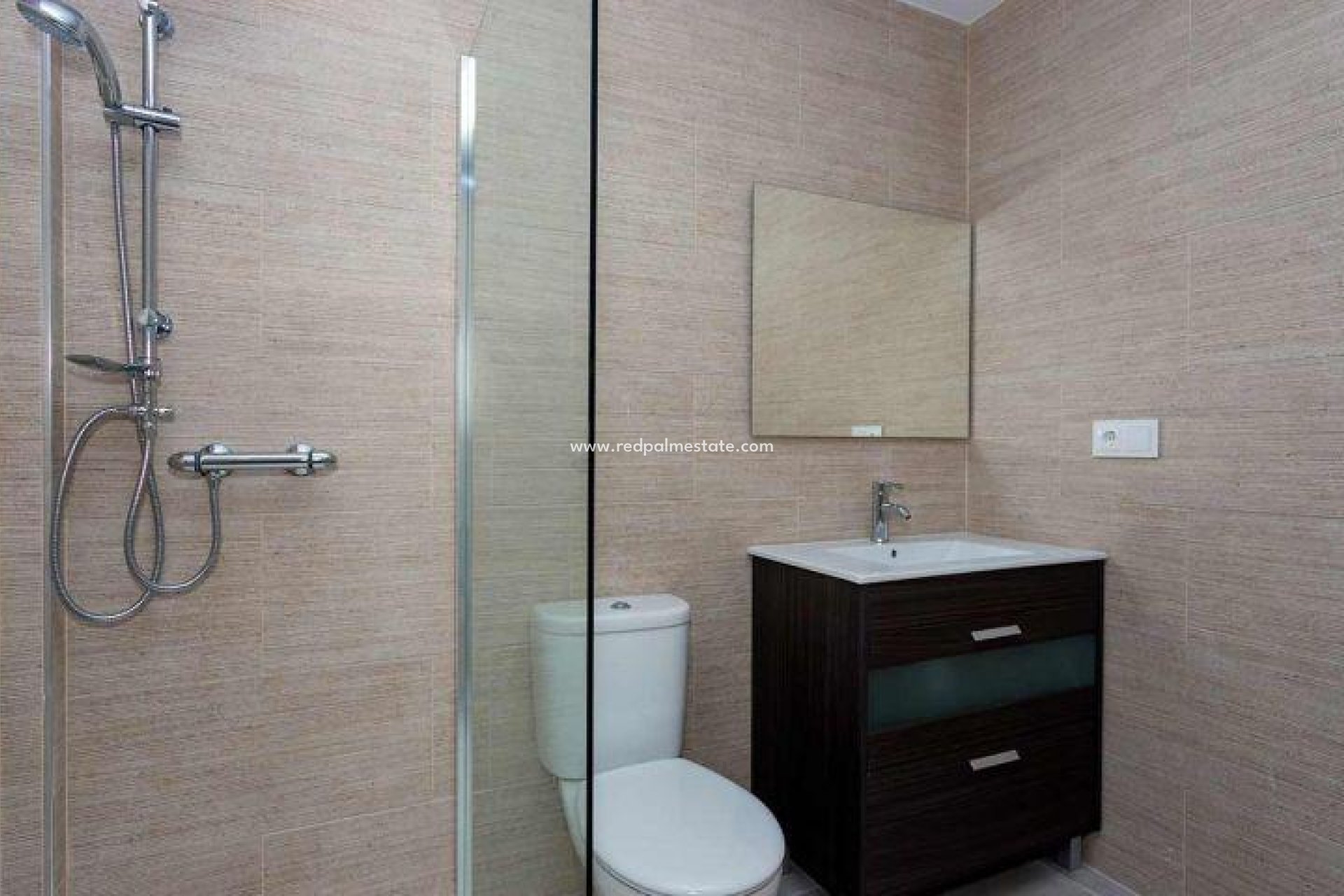 Obra nueva - Casa Quad -
Daya Nueva