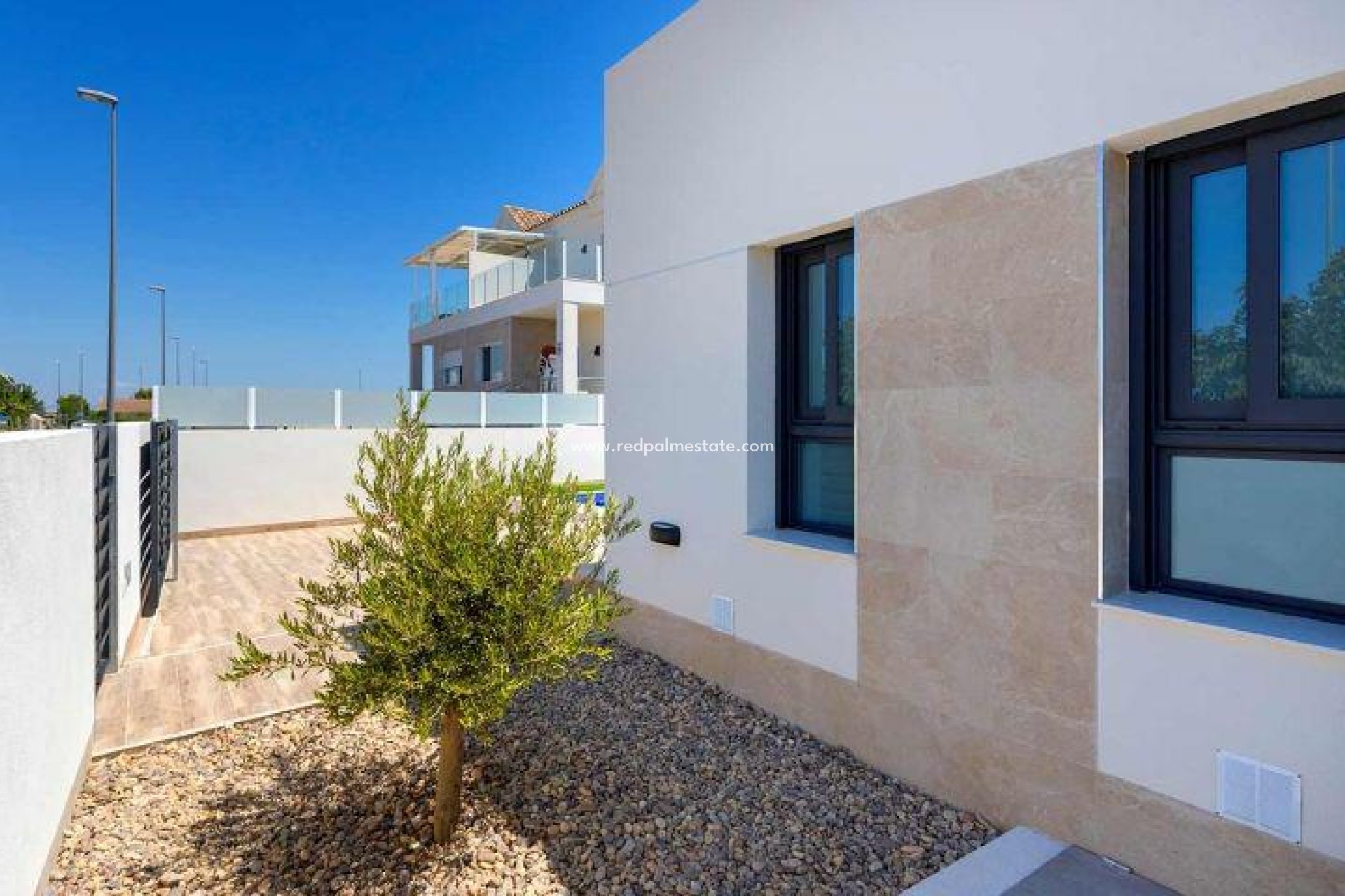 Obra nueva - Casa Quad -
Daya Nueva