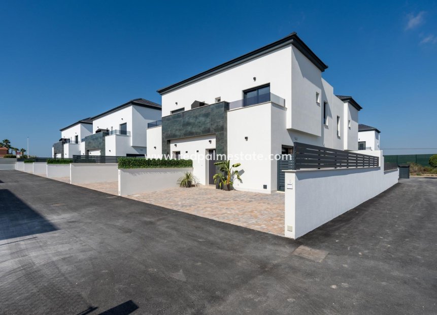 Obra nueva - Casa Quad -
Gran Alacant