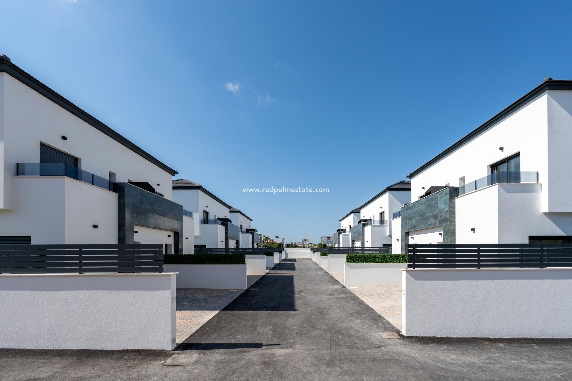 Obra nueva - Casa Quad -
Gran Alacant