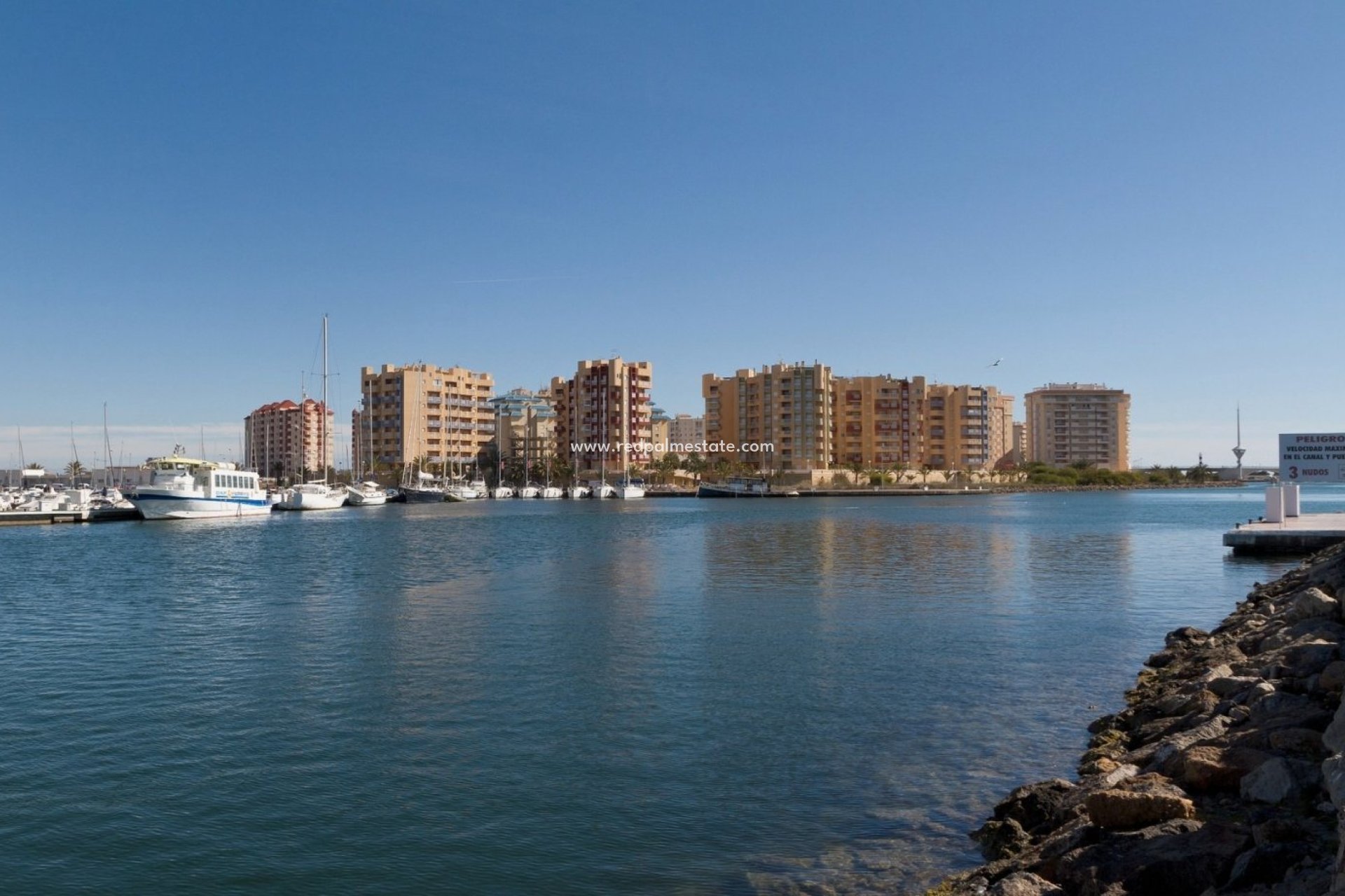 Obra nueva - Departamento -
La Manga