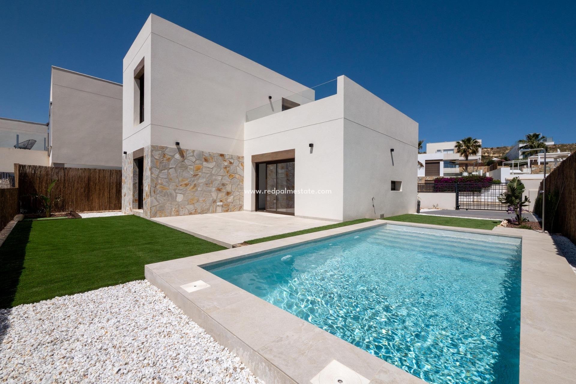 Obra nueva - Villa -
Algorfa - La Finca Golf