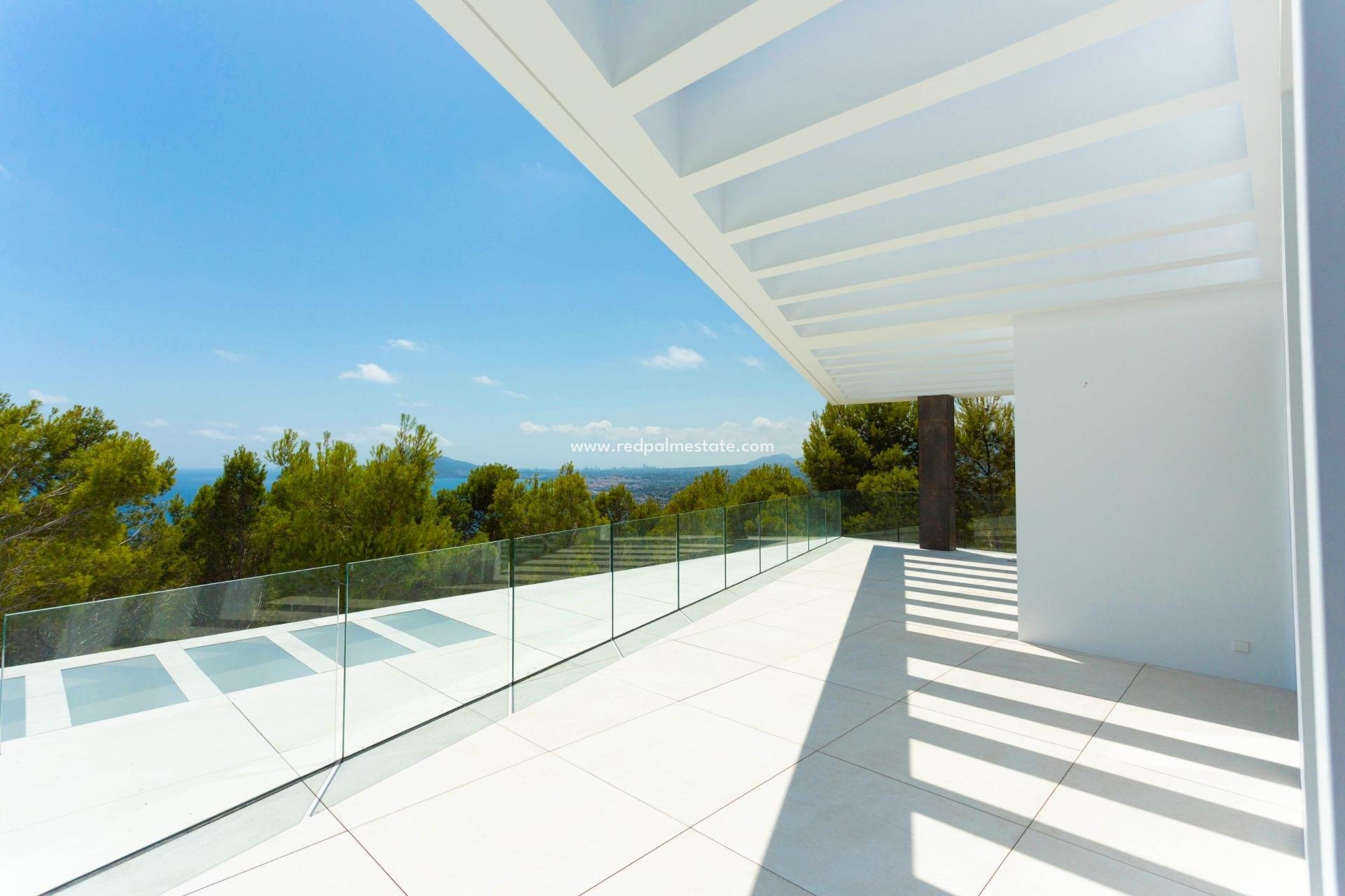 Obra nueva - Villa -
Altea