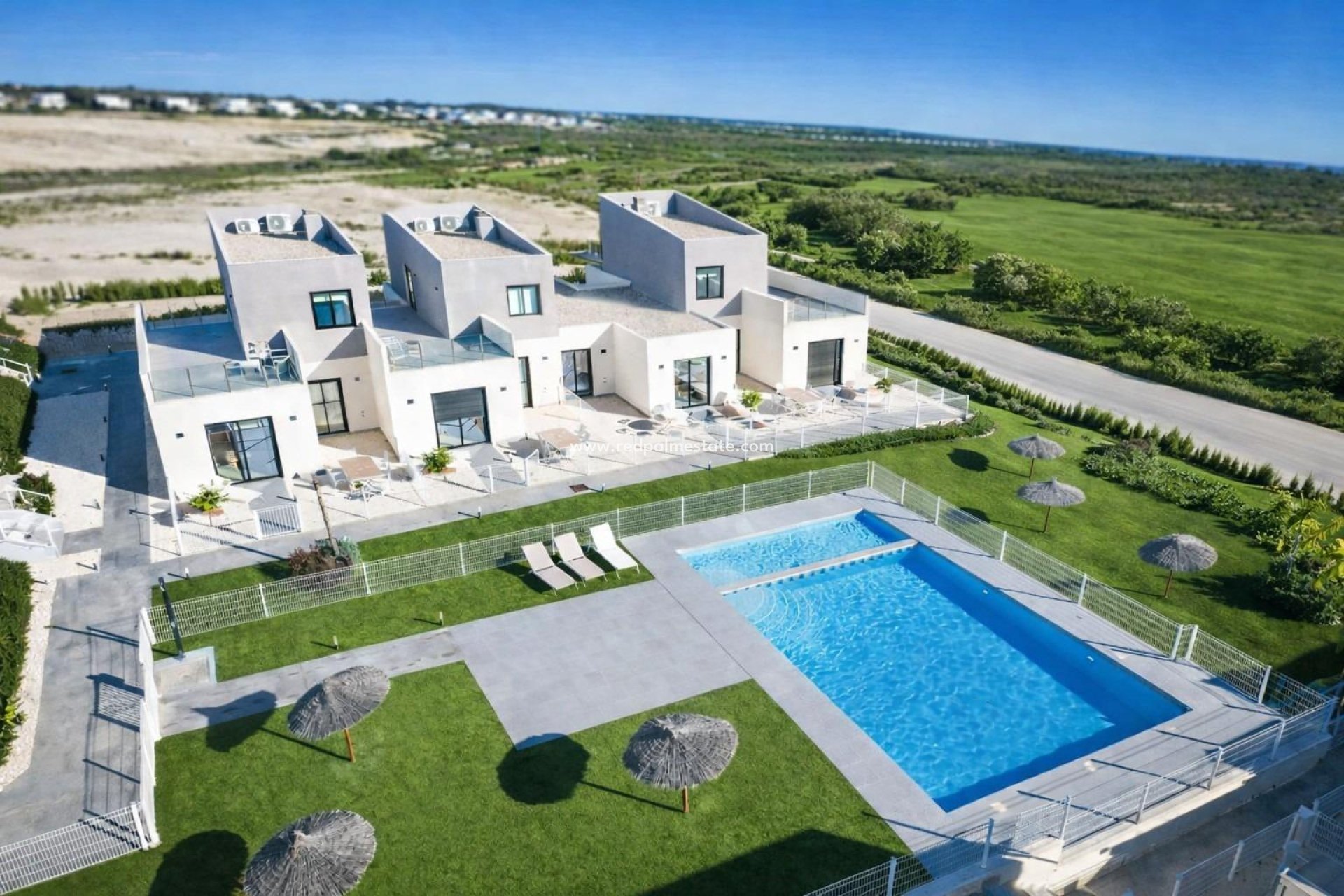 Obra nueva - Villa -
Banos y Mendigo - Altaona Golf And Country Village