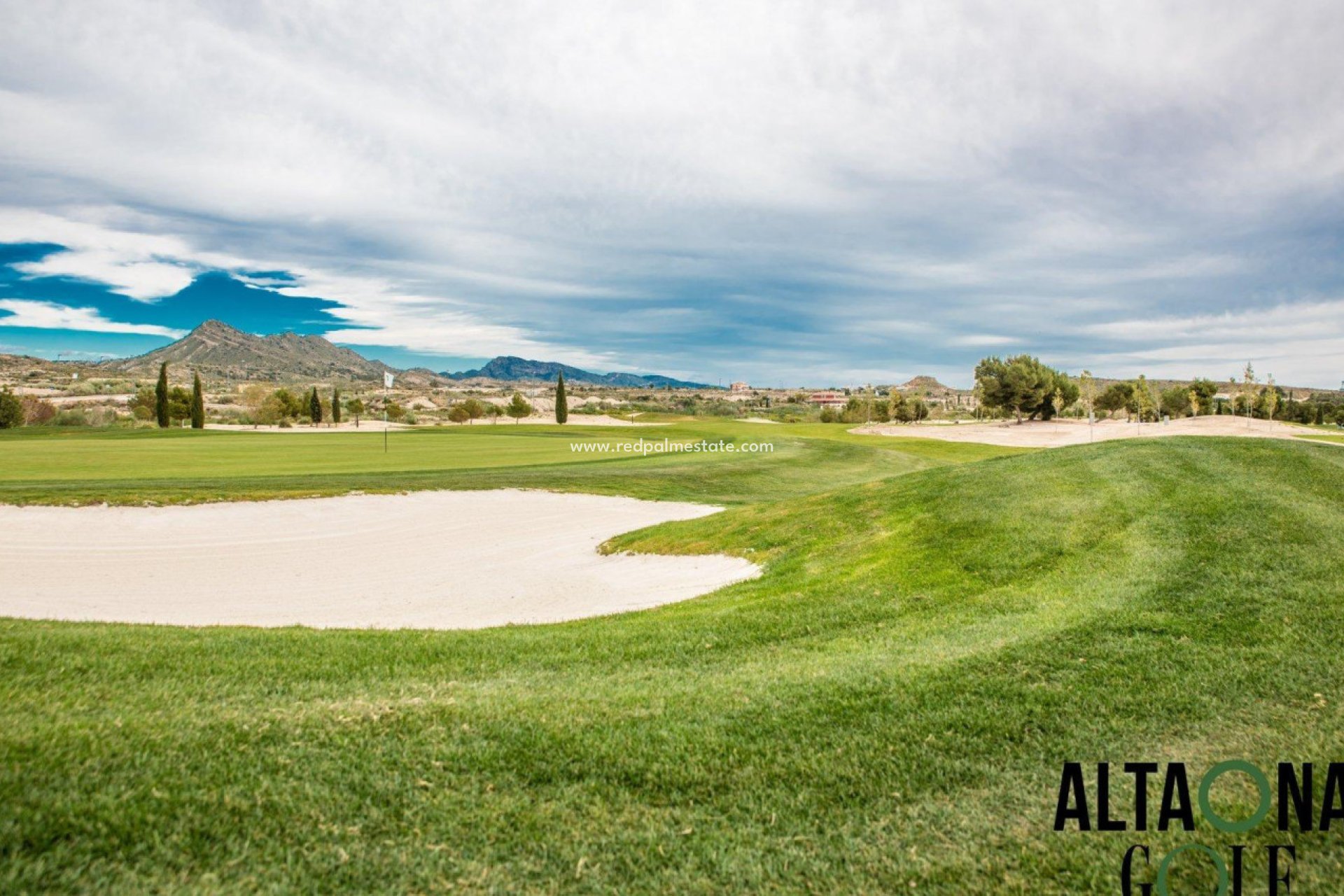 Obra nueva - Villa -
Banos y Mendigo - Altaona Golf And Country Village