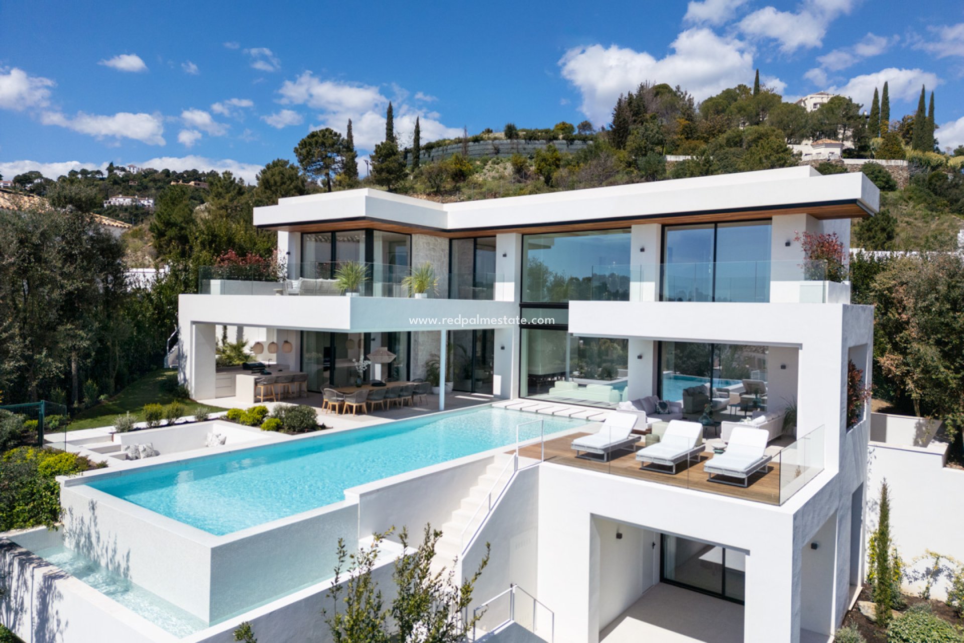 Obra nueva - Villa -
Benahavís