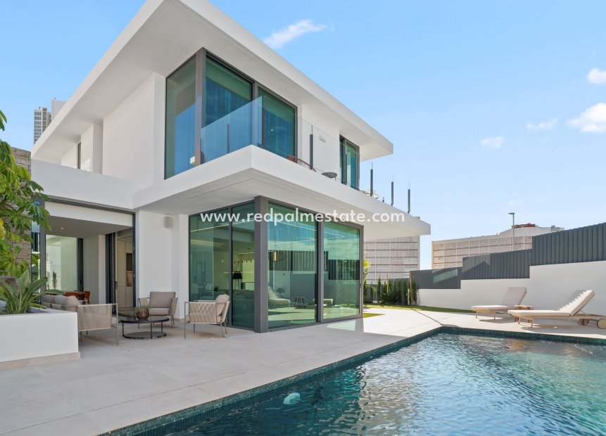 Obra nueva - Villa -
Benidorm