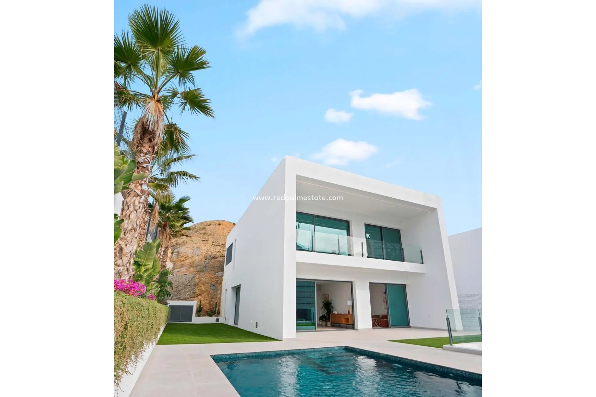 Obra nueva - Villa -
Benidorm