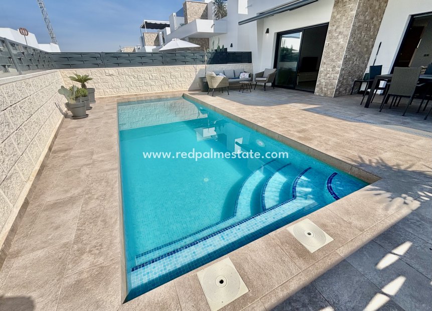 Obra nueva - Villa -
Benijofar