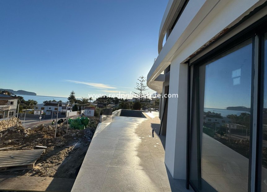 Obra nueva - Villa -
Benissa - Playa de La Fustera