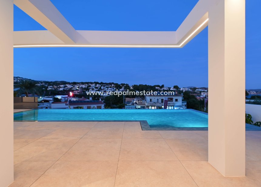 Obra nueva - Villa -
Benissa