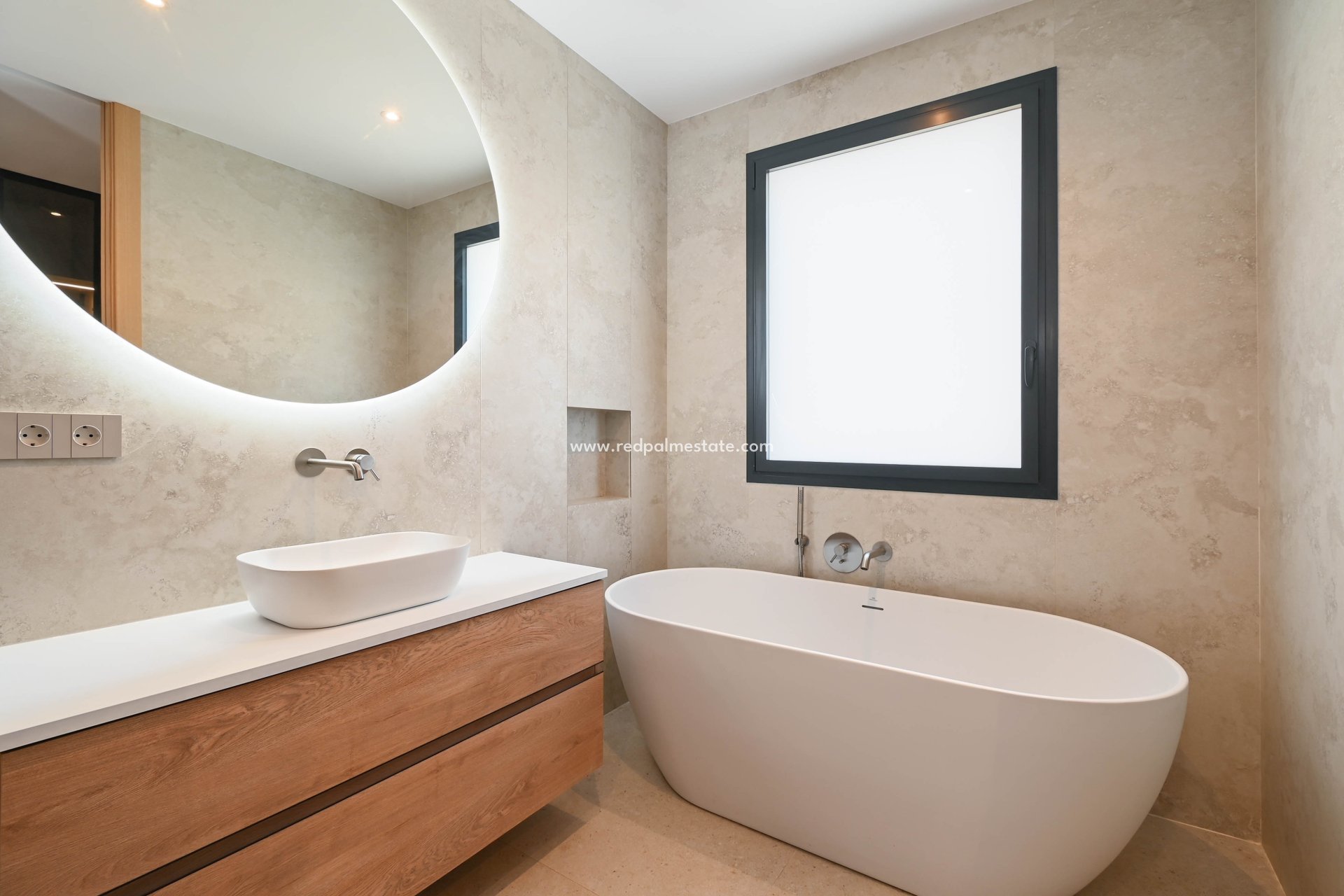 Obra nueva - Villa -
Benissa