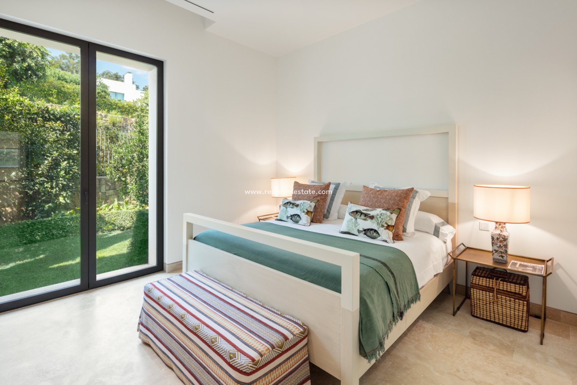 Obra nueva - Villa -
Casares