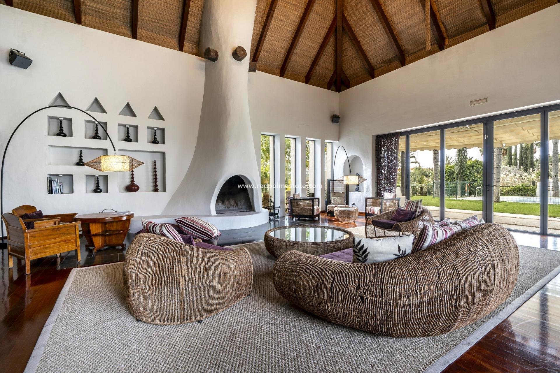 Obra nueva - Villa -
Estepona - Atalaya del Golf