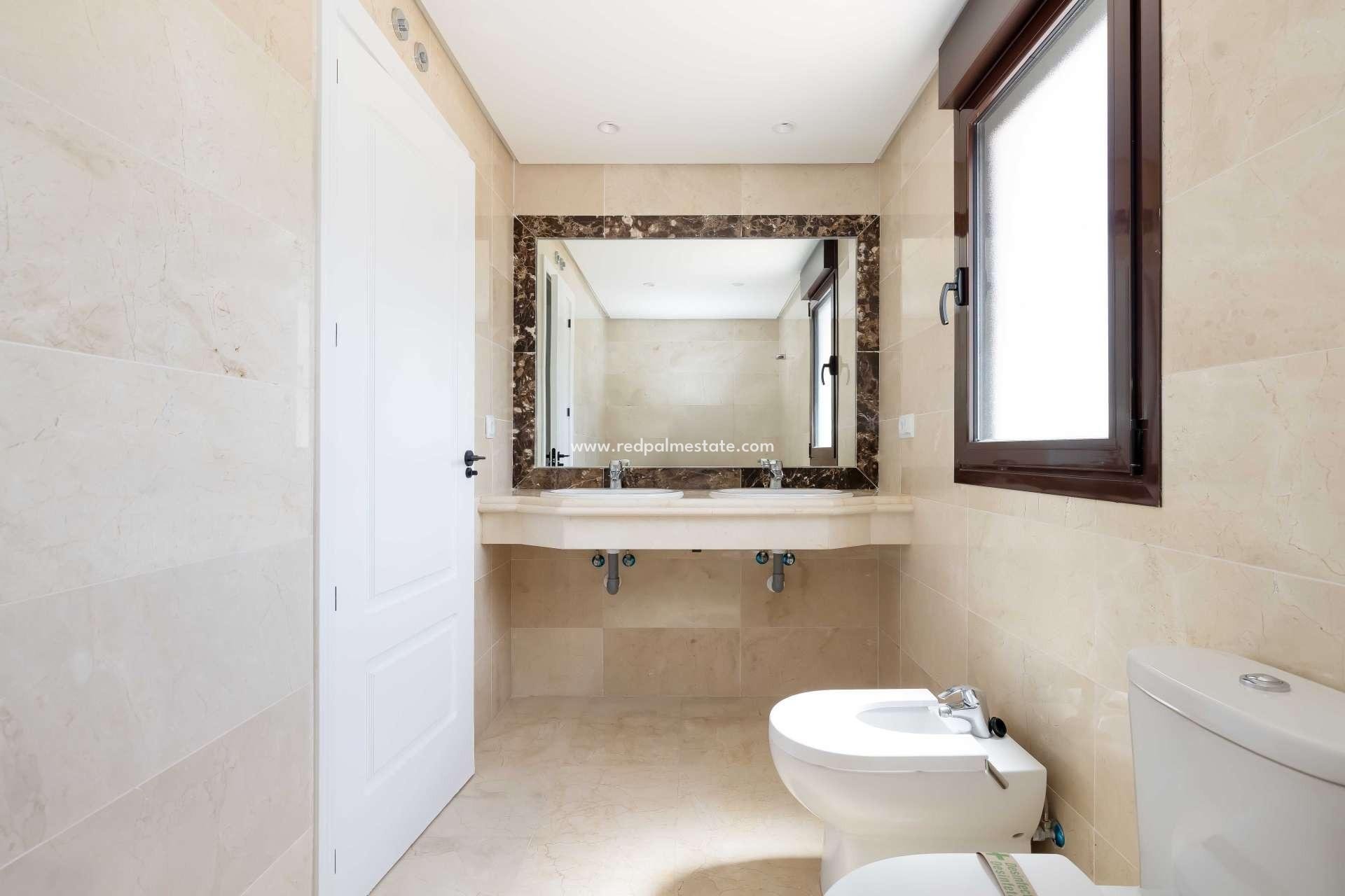 Obra nueva - Villa -
Estepona - Azata Golf