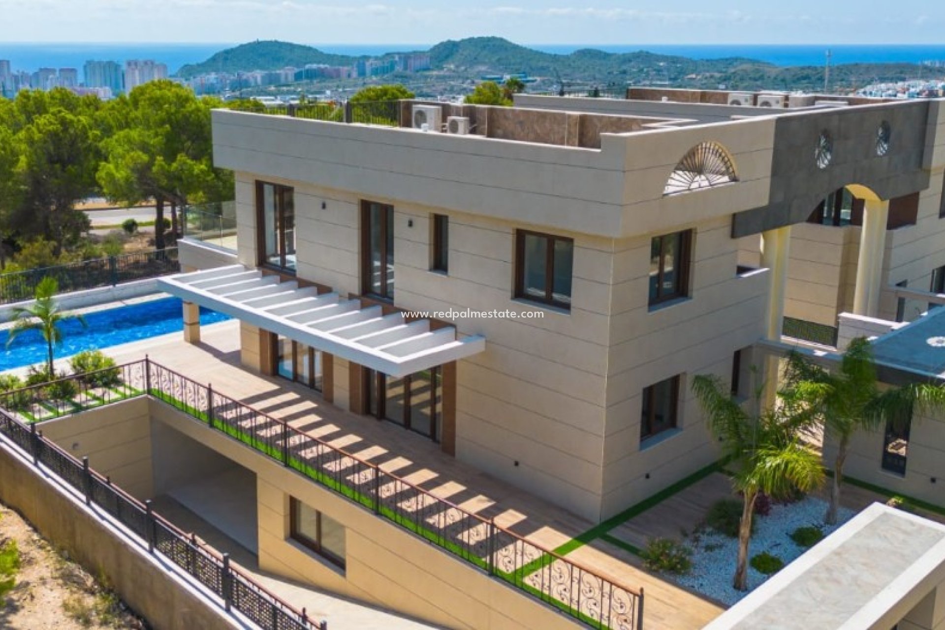 Obra nueva - Villa -
Finestrat