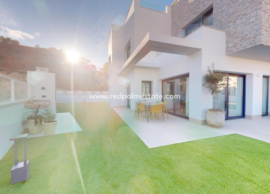 Obra nueva - Villa -
Finestrat