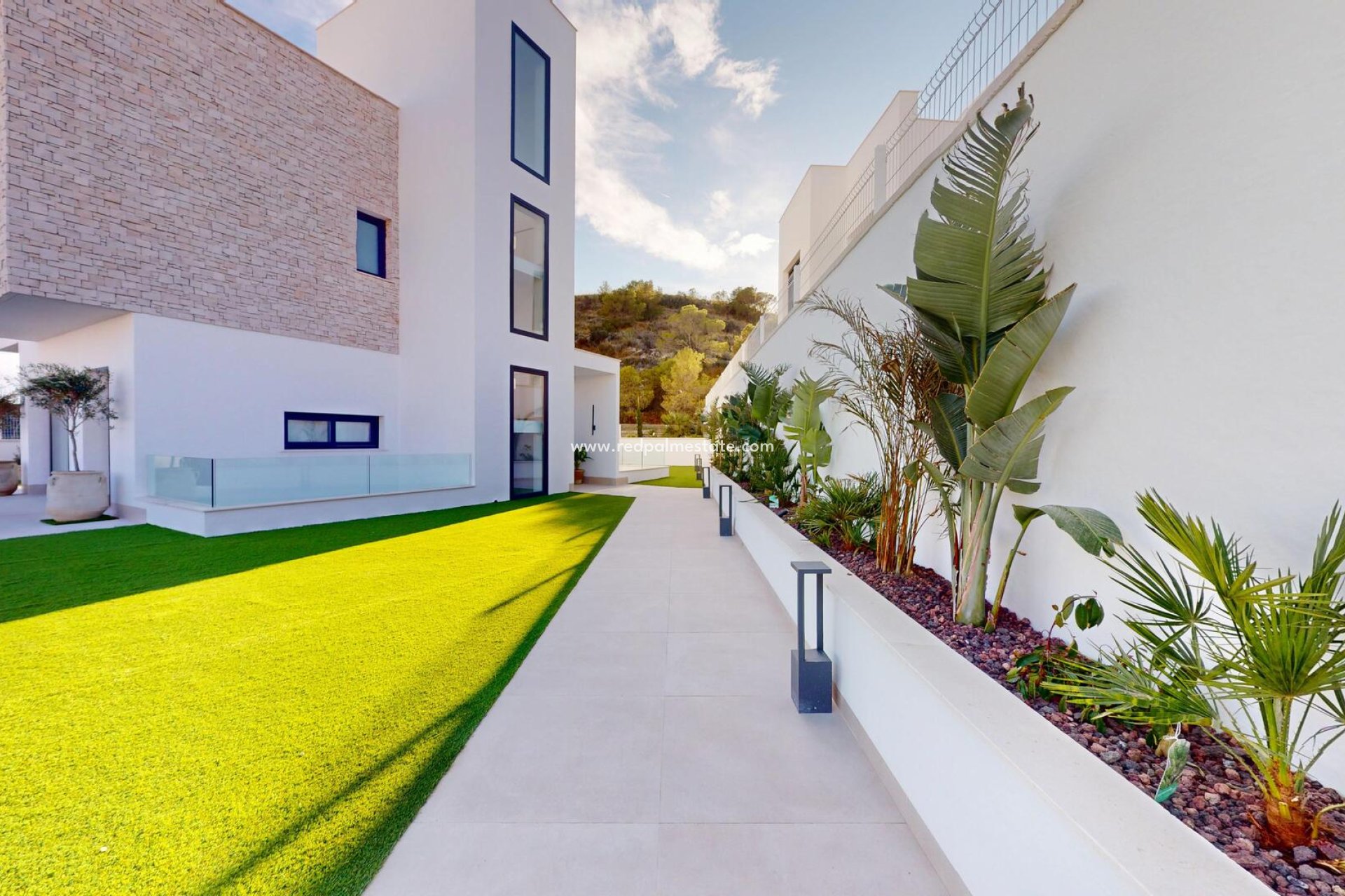 Obra nueva - Villa -
Finestrat