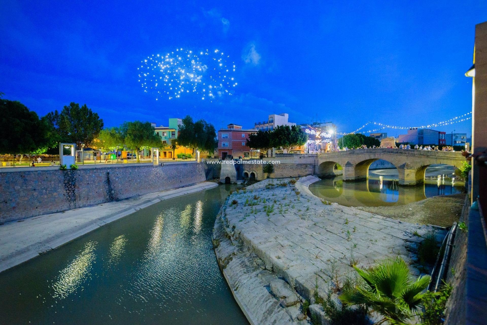 Obra nueva - Villa independiente -
Ciudad quesada - Pueblo Lucero