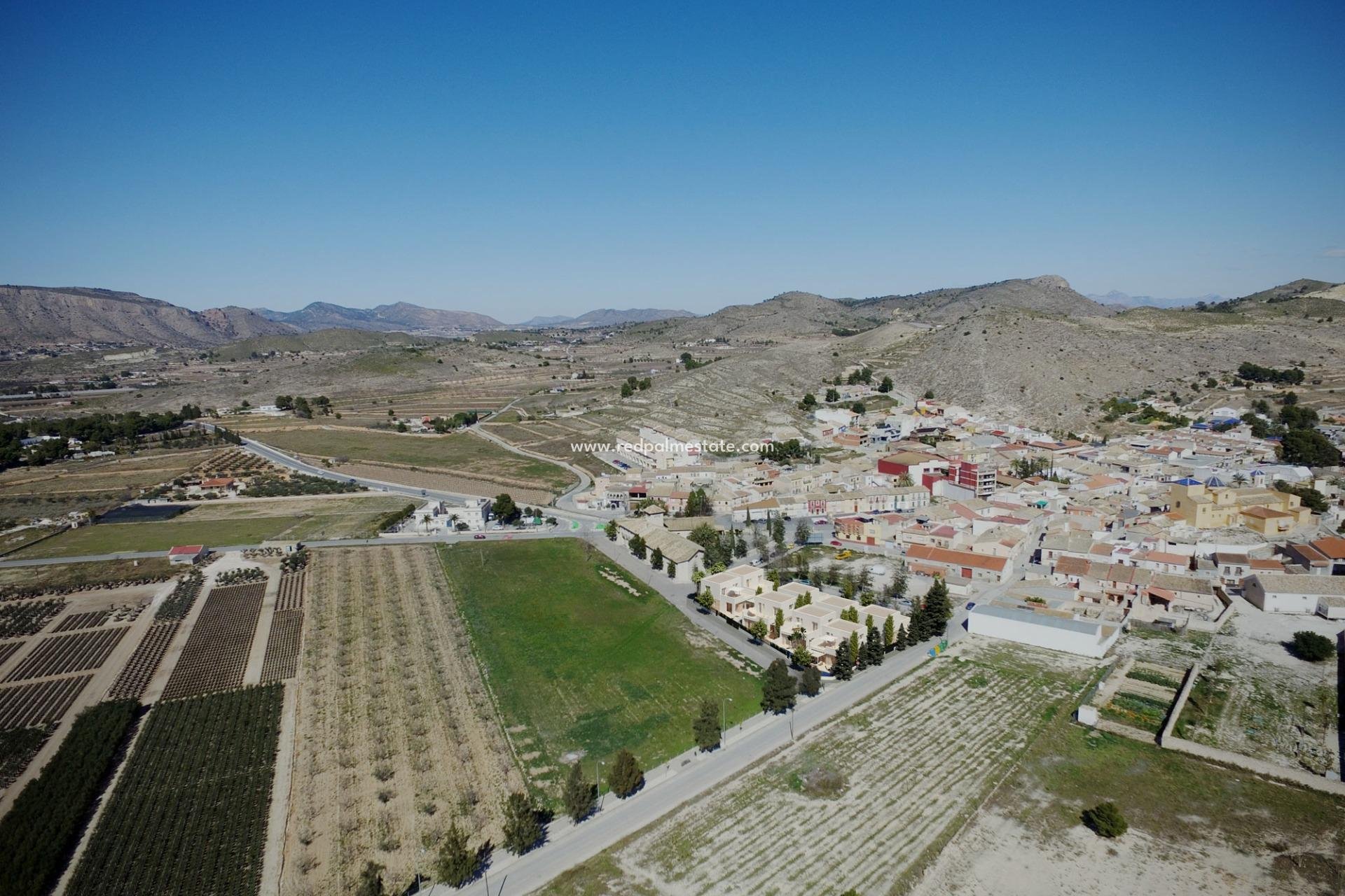 Obra nueva - Villa independiente -
Hondón de las Nieves - Center