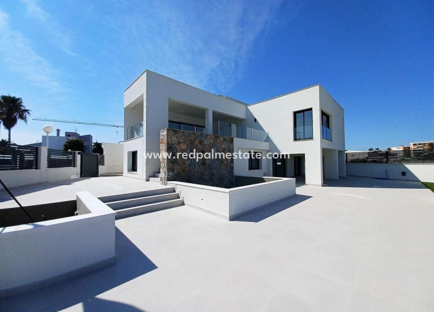 Obra nueva - Villa independiente -
Torrevieja - La Veleta