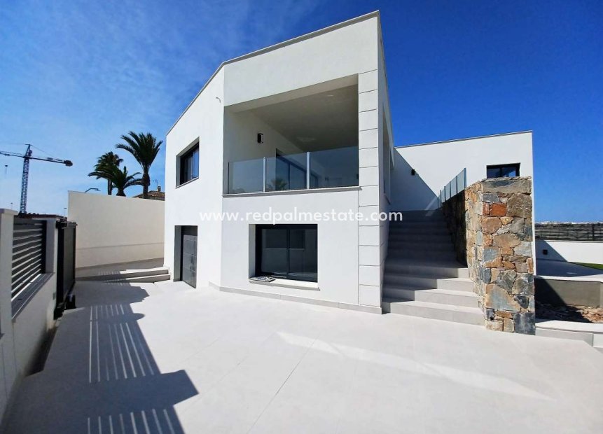 Obra nueva - Villa independiente -
Torrevieja - La Veleta