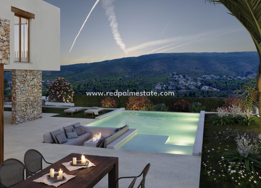 Obra nueva - Villa -
Jávea