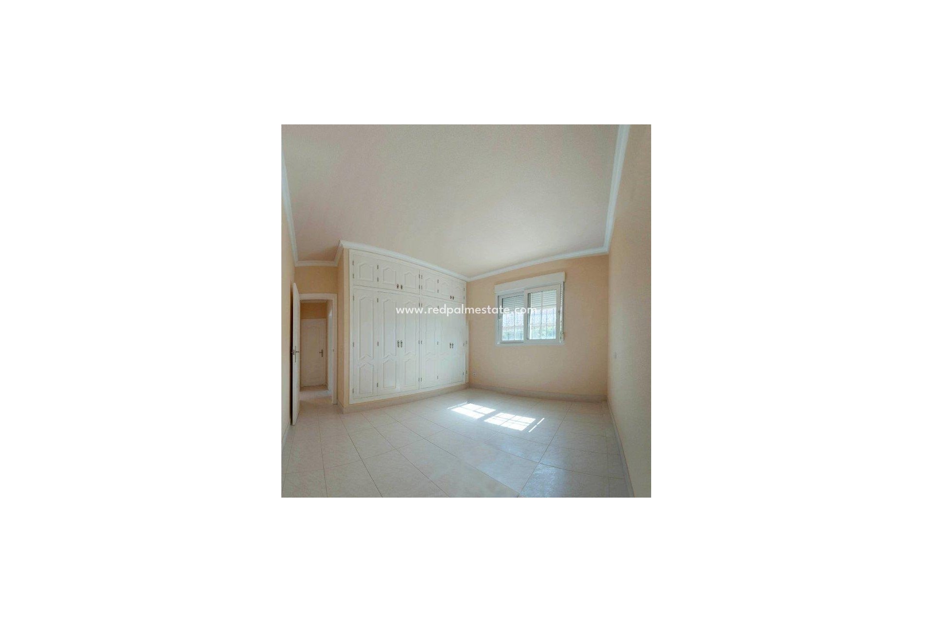 Obra nueva - Villa -
La Manga