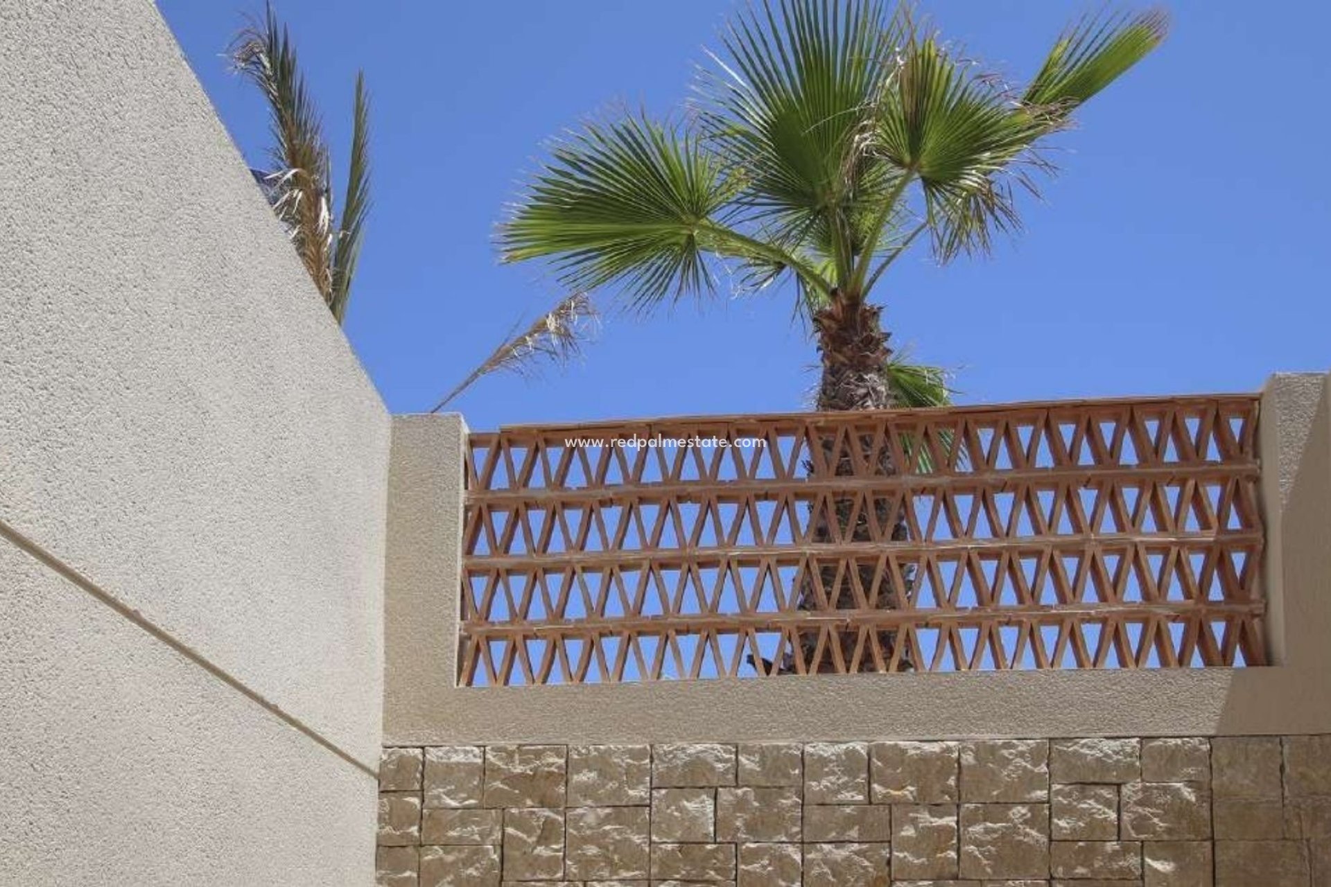 Obra nueva - Villa -
La Marina