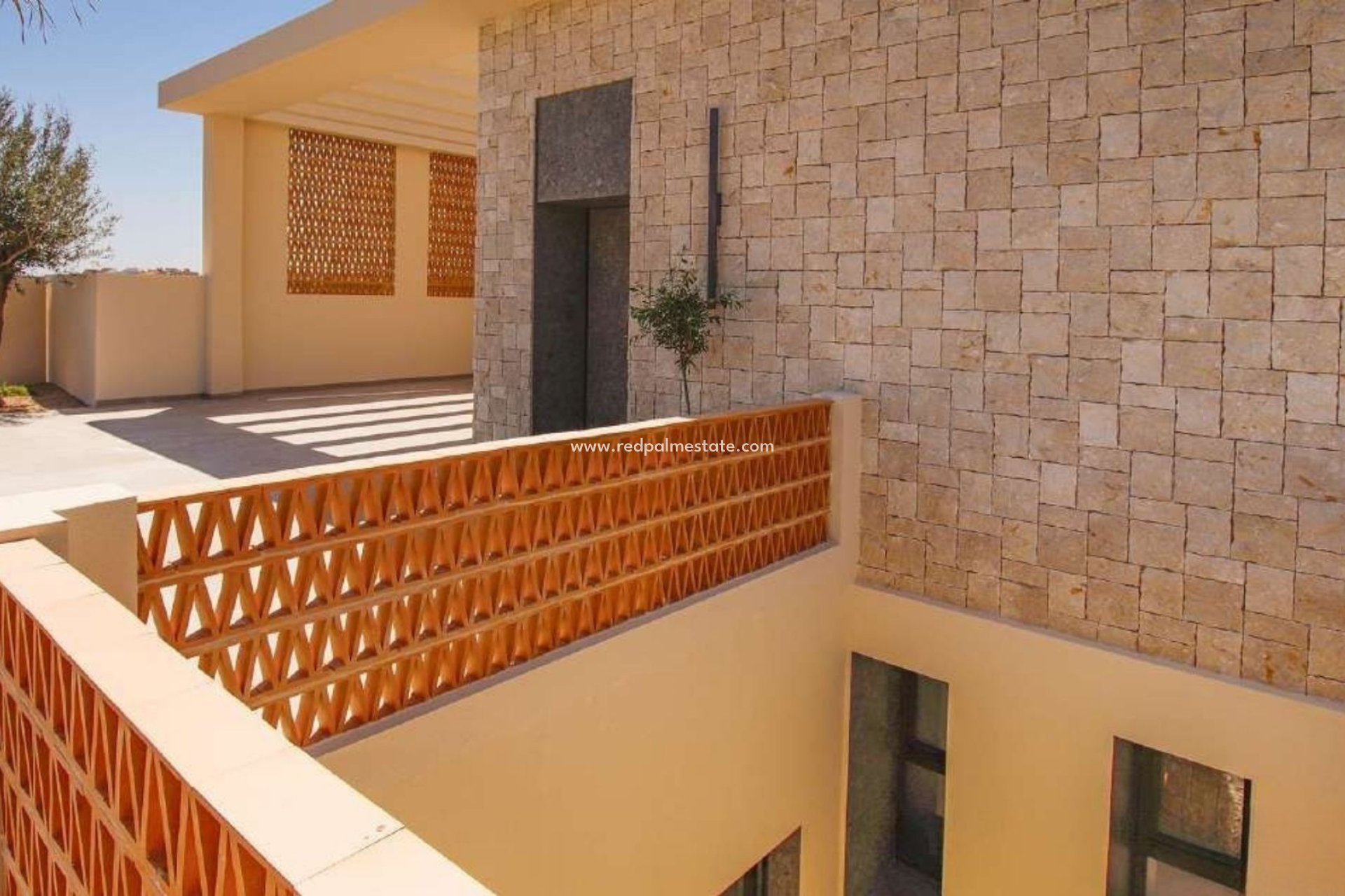 Obra nueva - Villa -
La Marina