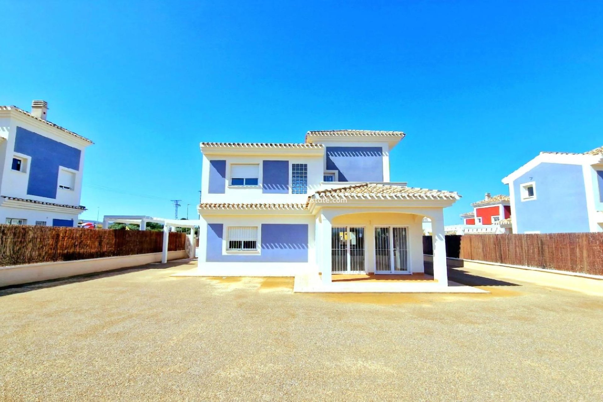 Obra nueva - Villa -
LORCA - Purias