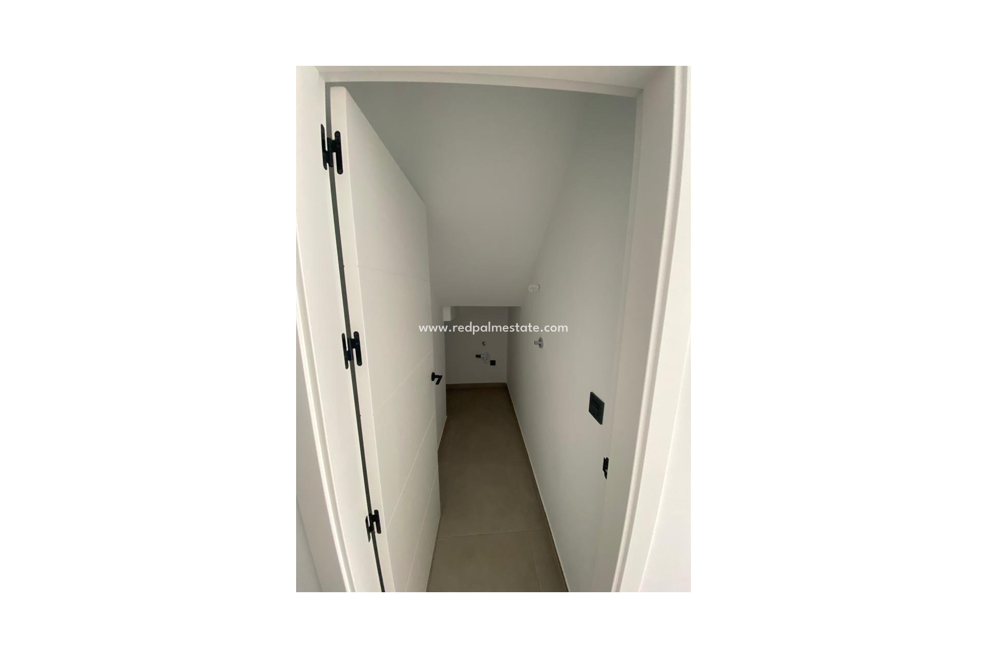 Obra nueva - Villa -
Los Alczares - La Concha