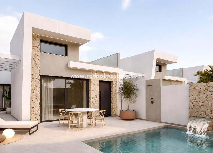 Obra nueva - Villa -
Los Alczares - Los Alcazares