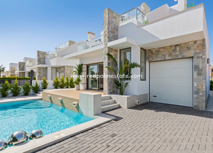 Obra nueva - Villa -
Los Alczares - Los Alcazares