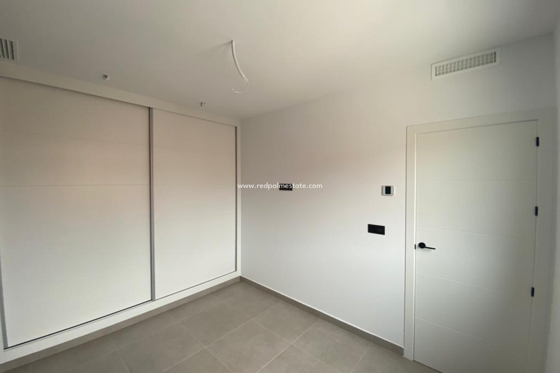 Obra nueva - Villa -
Los Alczares - Los Alcazares