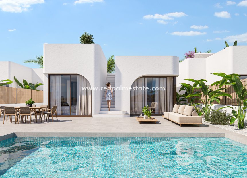 Obra nueva - Villa -
Los Alczares - Los Alcazares