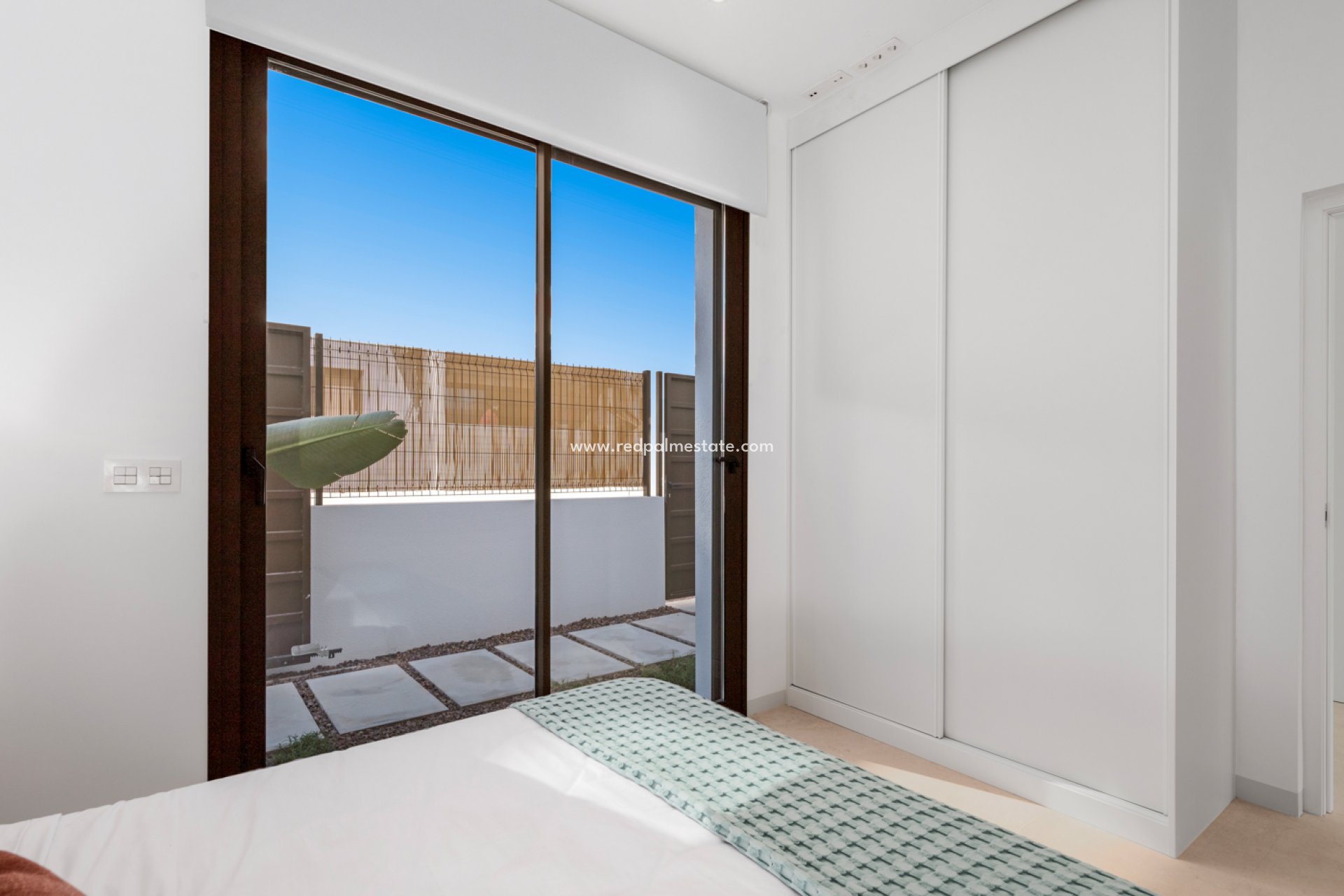 Obra nueva - Villa -
Los Alczares - Los Alcazares