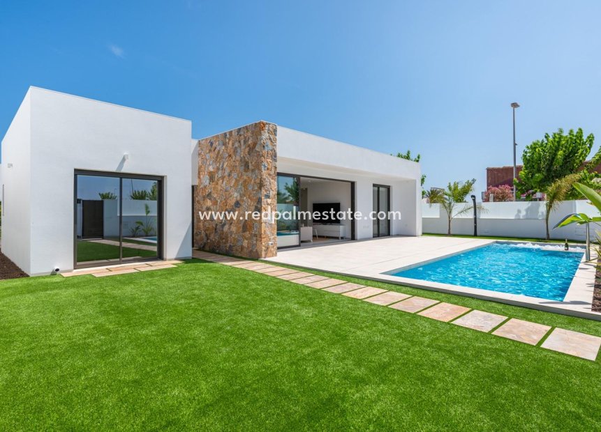 Obra nueva - Villa -
Los Alczares - Serena Golf